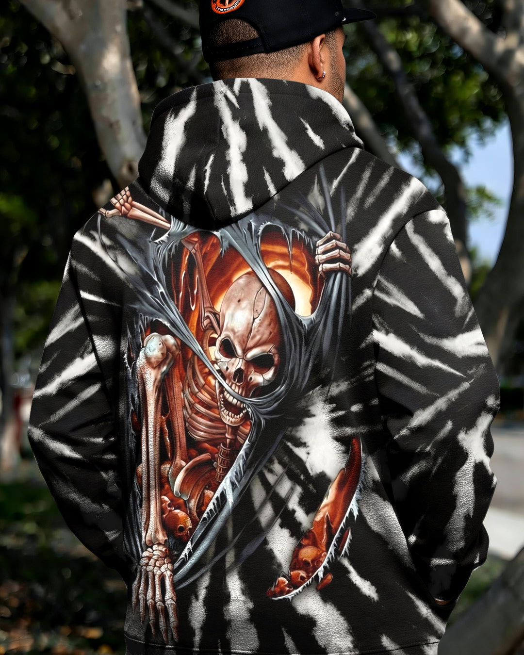 SKELETON TORN SWIRL ALL OVER PRINT  - TLHG0604263