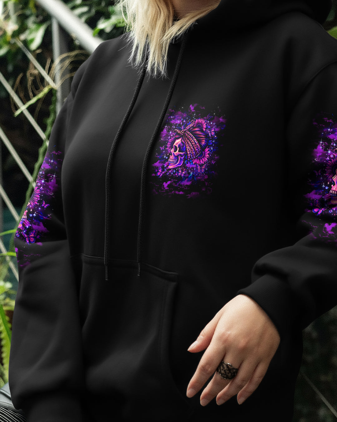 I'M A GIRL WITH A MIND SKULL MESSY BUN ALL OVER PRINT  - TLHG0904262